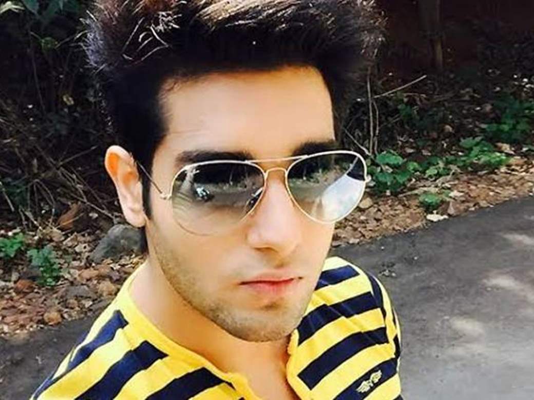 Abhishek malik ♥️😘 my favourite TV actor 💕😘 Images • 💝🅰️NKITA💝  (@ranbir_ki_dewaani) on ShareChat