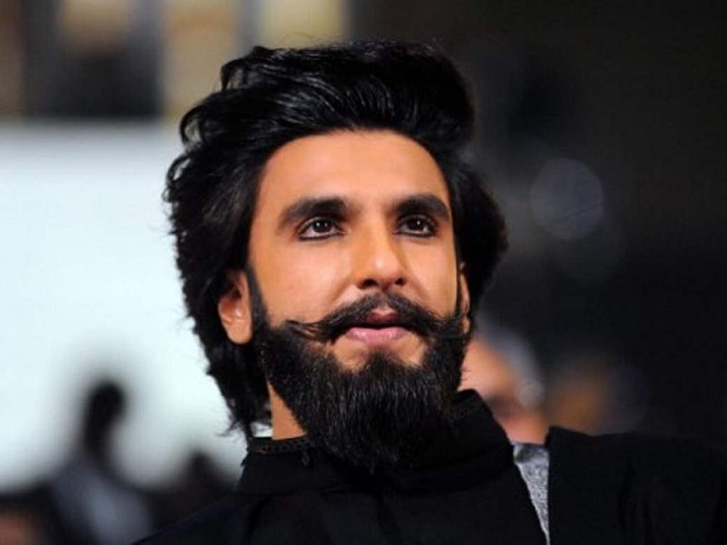 Anil Kapoor, Ranveer Singh Can't Resist As They React To MS Dhoni's New  Hairstyle; Other Celebs Join Them - Culture