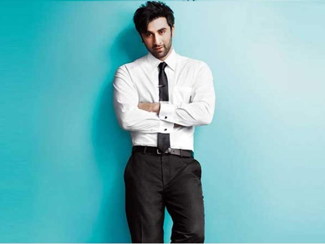 Bollywood's Chocolate Boy Ranbir Kapoor Looks Dashing In A Sweatshirt