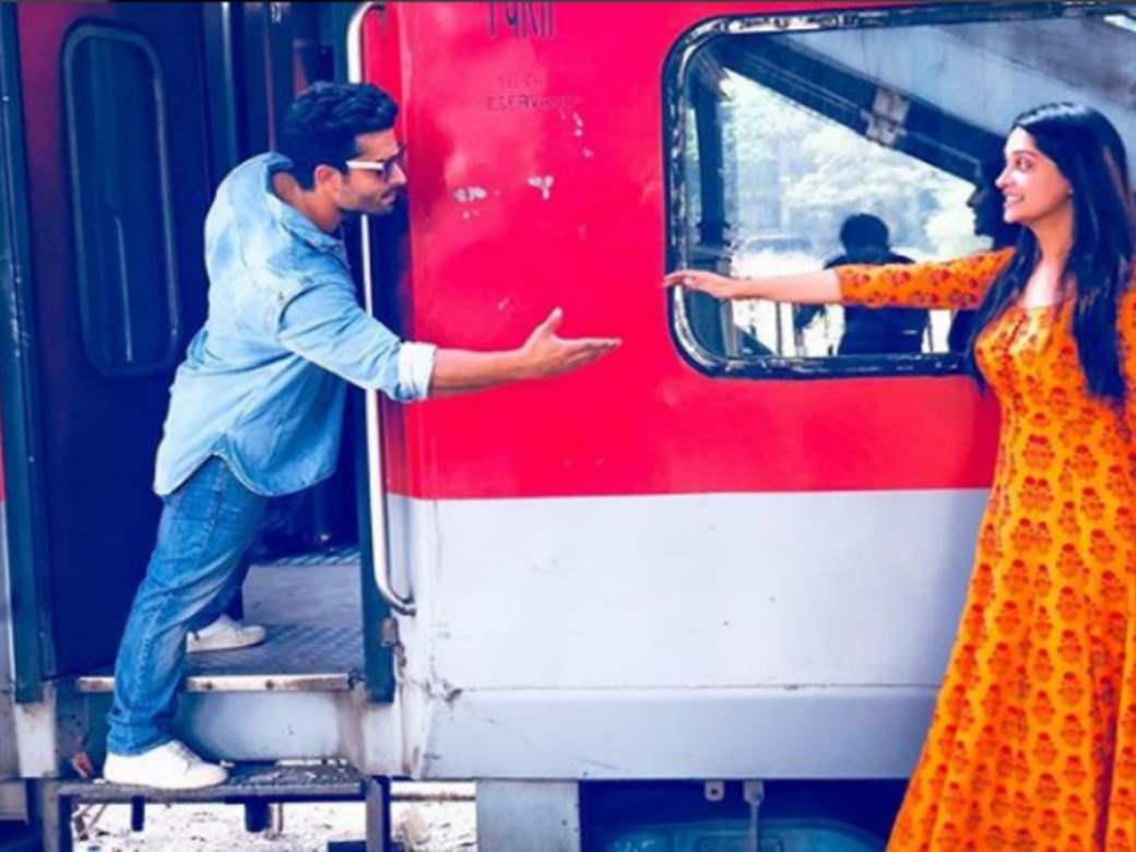 Dilwale Dulhania Le Jayenge Train | TikTok