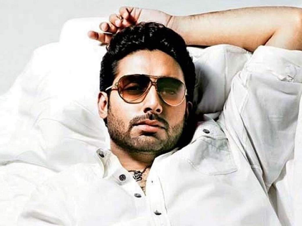 OMG! DID YOU KNOW Abhishek Bachchan Was Once Asked To Vacate A Front Row  Seat For A 'Bigger Star' At A Public Event?