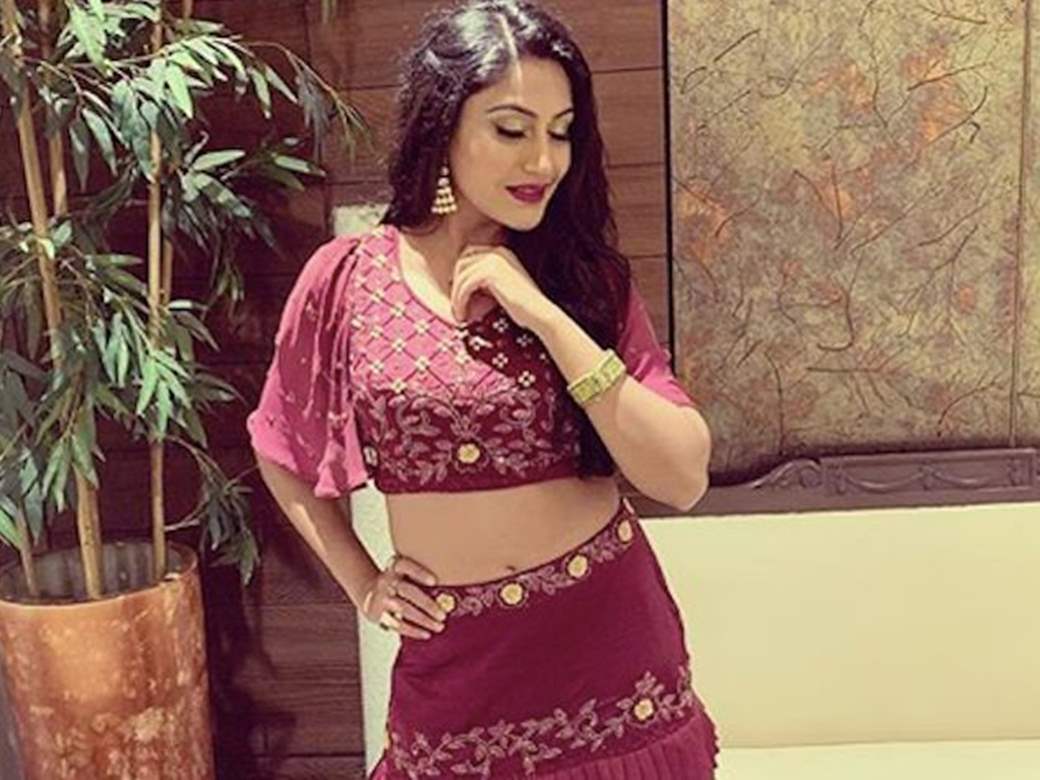 Naagin Fame Surbhi Chandna Looks Stunning in Grey Lehenga With Plunging  Neckline Blouse- See Bold Pics