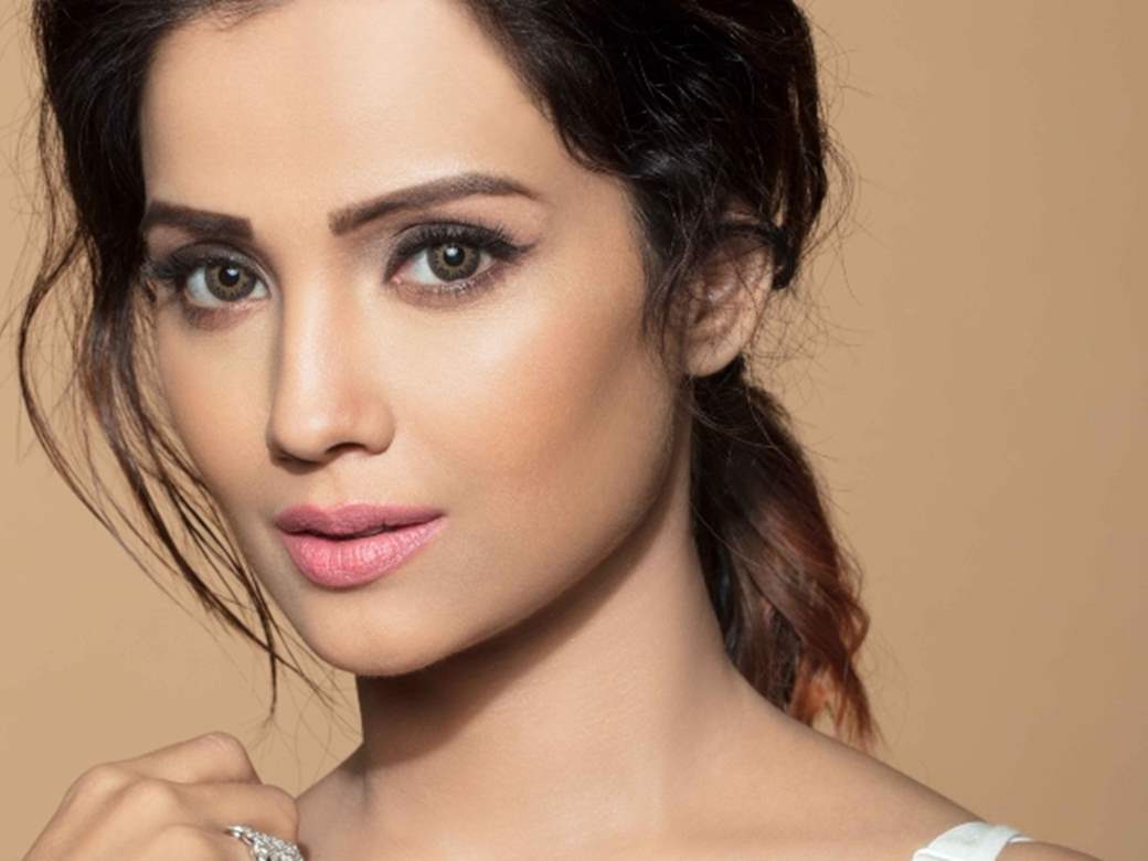 Adaa Khan on her relationship status, reuniting with Naagin co ...