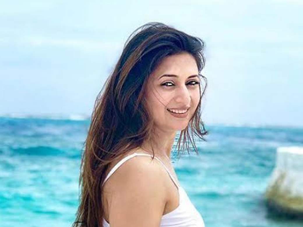 Divyanka sales tripathi bikini