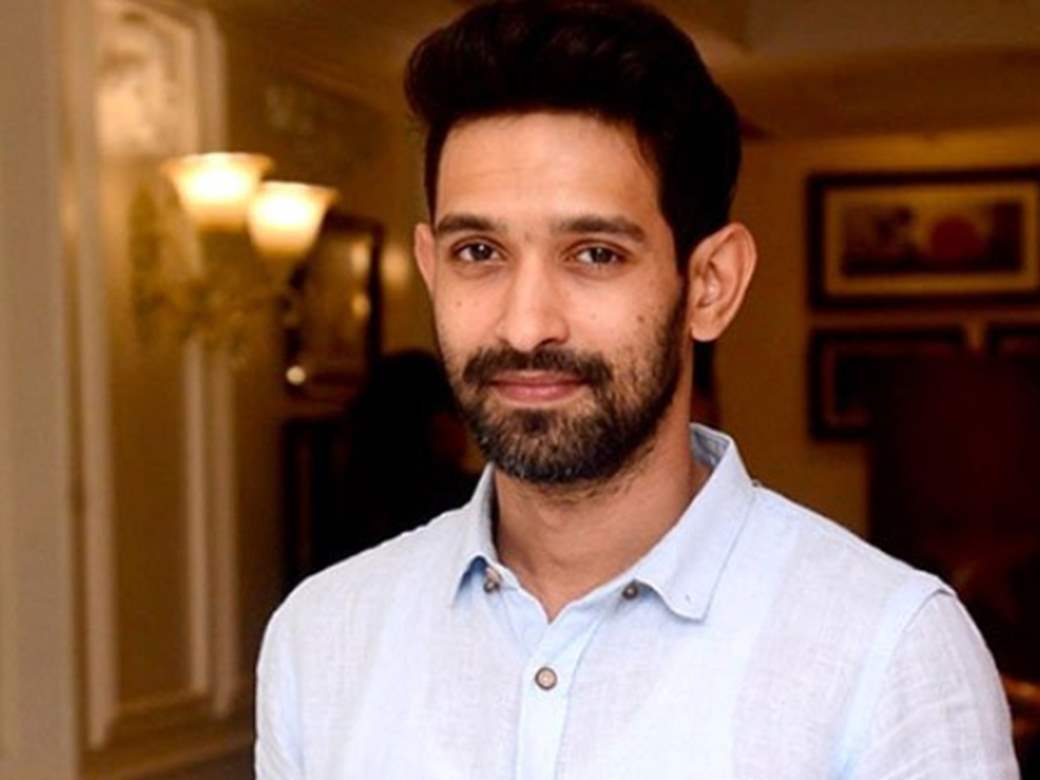 Vikrant Massey shares most embarrassing memory; Reveals aunt walked in on  him while watching ...