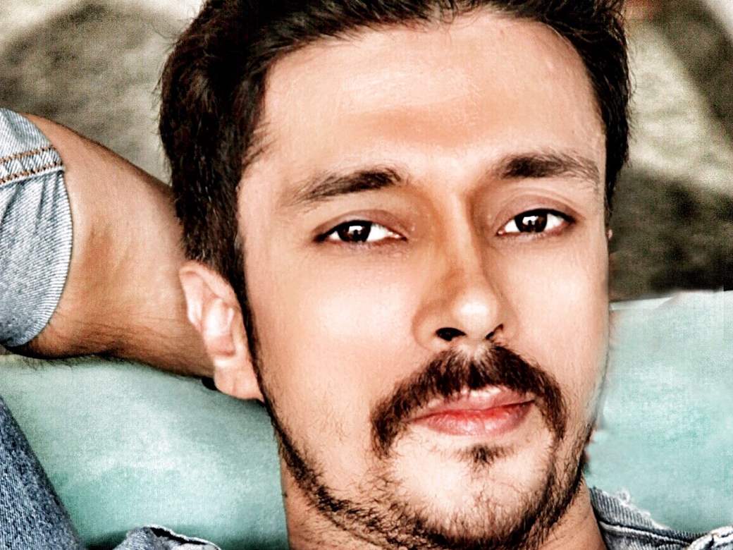 Darshan has undergone a hair transplant : ಹೇರ್ ಟ್ರಾನ್ಸ್​ಪ್ಲಾಂಟ್​ ಮಾಡಿಸಿಕೊಂಡ  'ದರ್ಶನ್​'? | DBoss | - YouTube