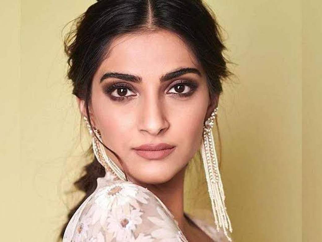 Five reasons why girls look up to Sonam Kapoor Ahuja | India Forums