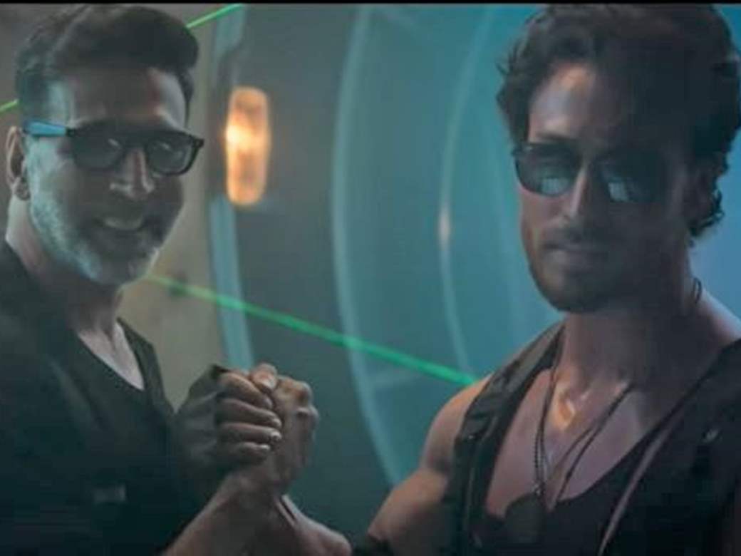 Akshay Kumar &amp; Tiger Shroff come together for &#39;Bade Miyan Chote Miyan&#39;  remake with a twist