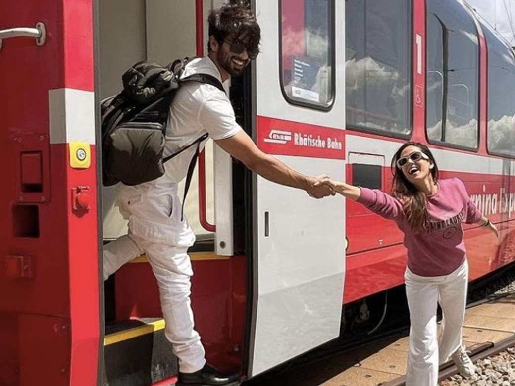 Shahid Kapoor, Mira Rajput get all 'cheesy' as they recreate SRK-Kajol's DDLJ's  train scene in Switzerland, Celebrity News | Zoom TV