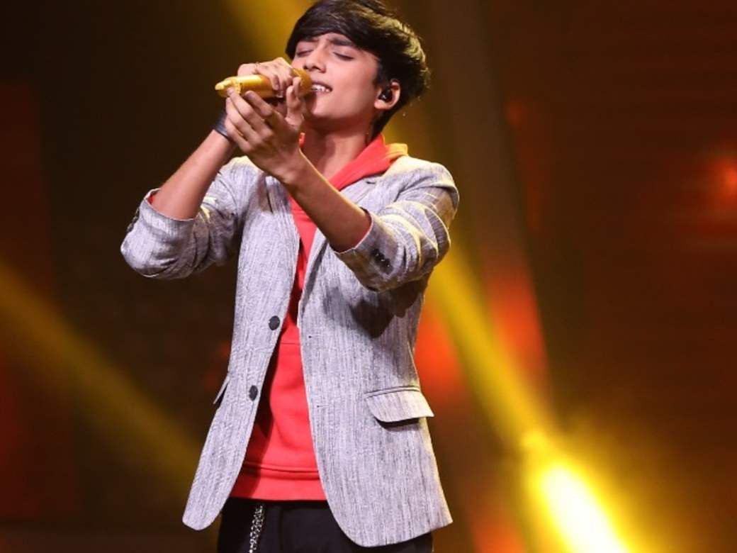 Contestant Mohd Faiz unveils his first song 'Mere Liye' composed by Himesh  Reshammiya