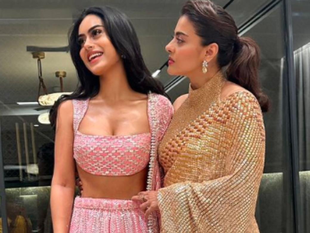 Kajol Devgan unveils the charm of daughter Nysa Devgan in a pink lehenga –  a picturesque moment shared with love on Instagram. 💖📸