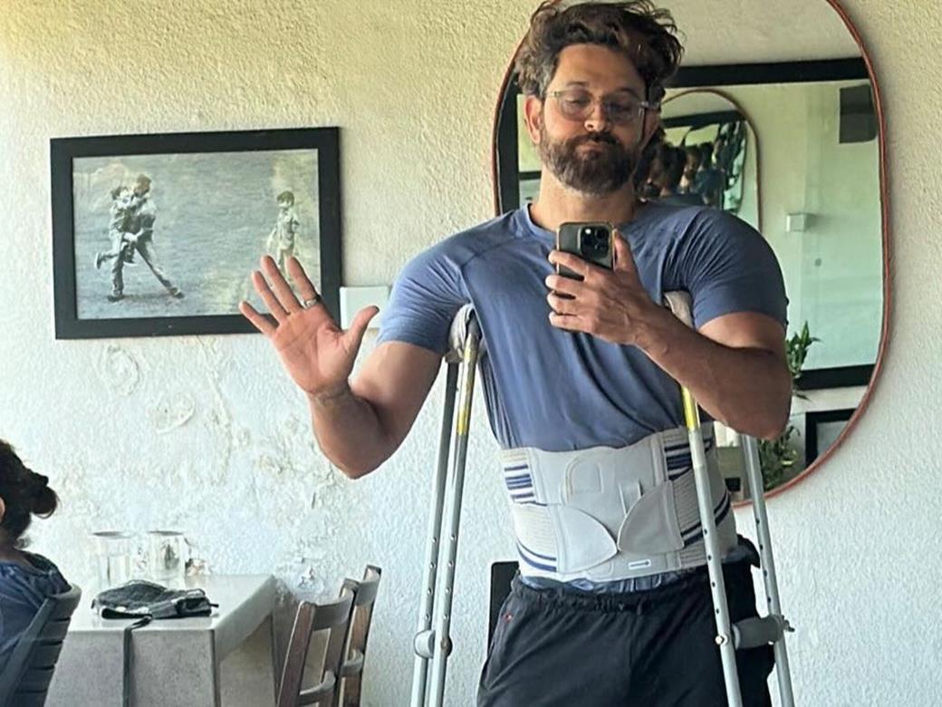 5226 postinjury reflection hrithik roshan holds crutches as he shares valentines day note