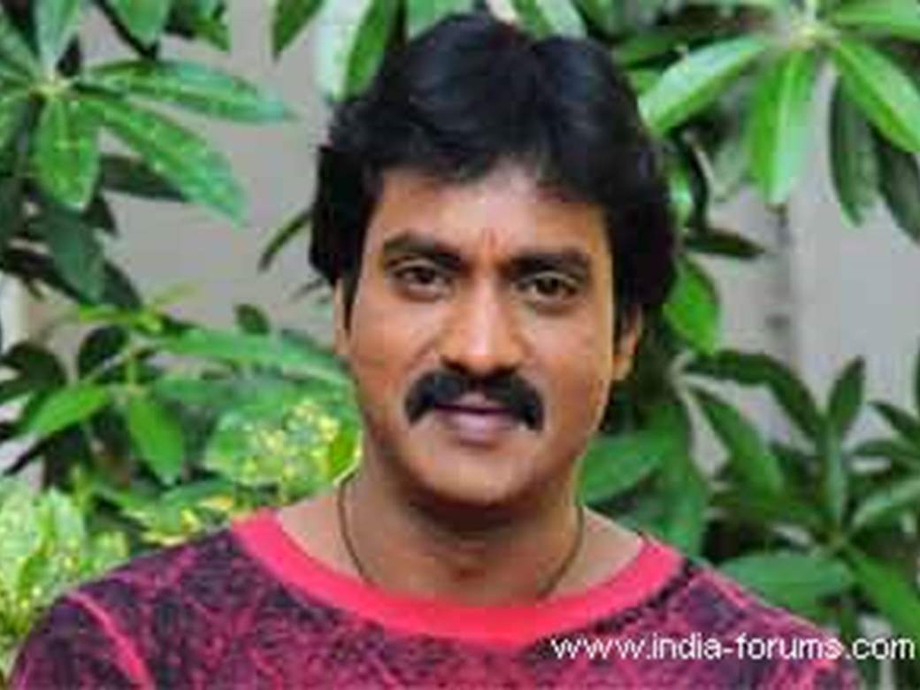 When actor Sunil couldn't say no to Naresh | India Forums