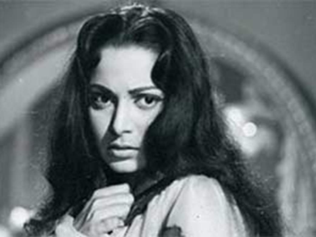 Waheeda Rehman | Vintage bollywood, Bollywood stars, Prettiest actresses