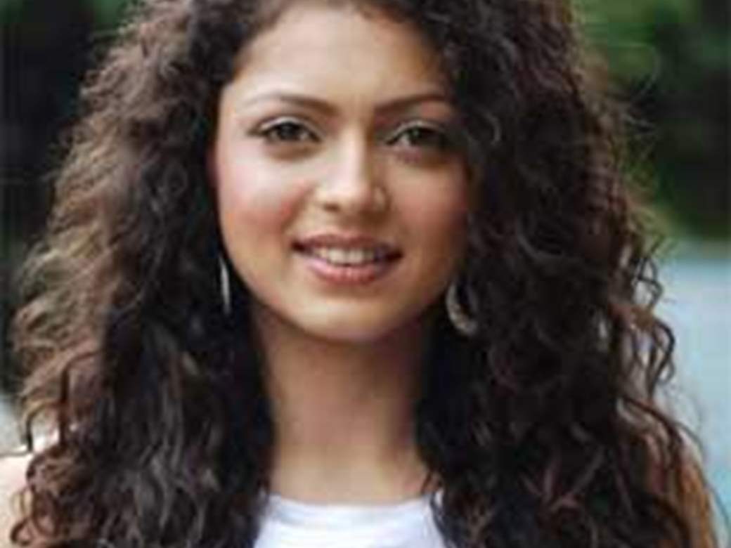 Curly Hair Hairstyles That Are Quick And Easy  South India Fashion