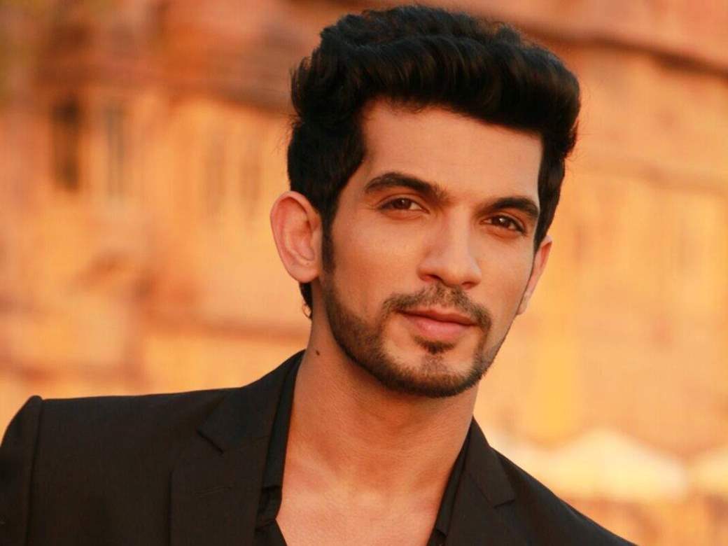 Arjun Bijlani Tells You How To Keep It Cool This Summer! - Colors Tv