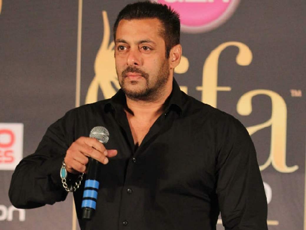 Not just Freaky Ali Salman promotes a rival film because of his