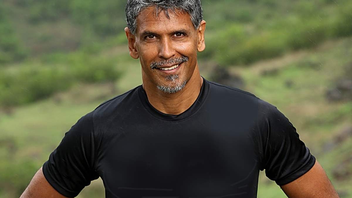 Time to witness the ever hot Milind Soman tickling our funny bones