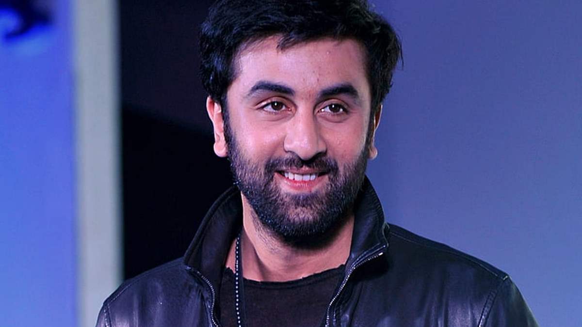 Ranbir Kapoor Dance: When Ranbir Kapoor won hearts with epic dance moves at  'Animal' wrap-up party - The Economic Times