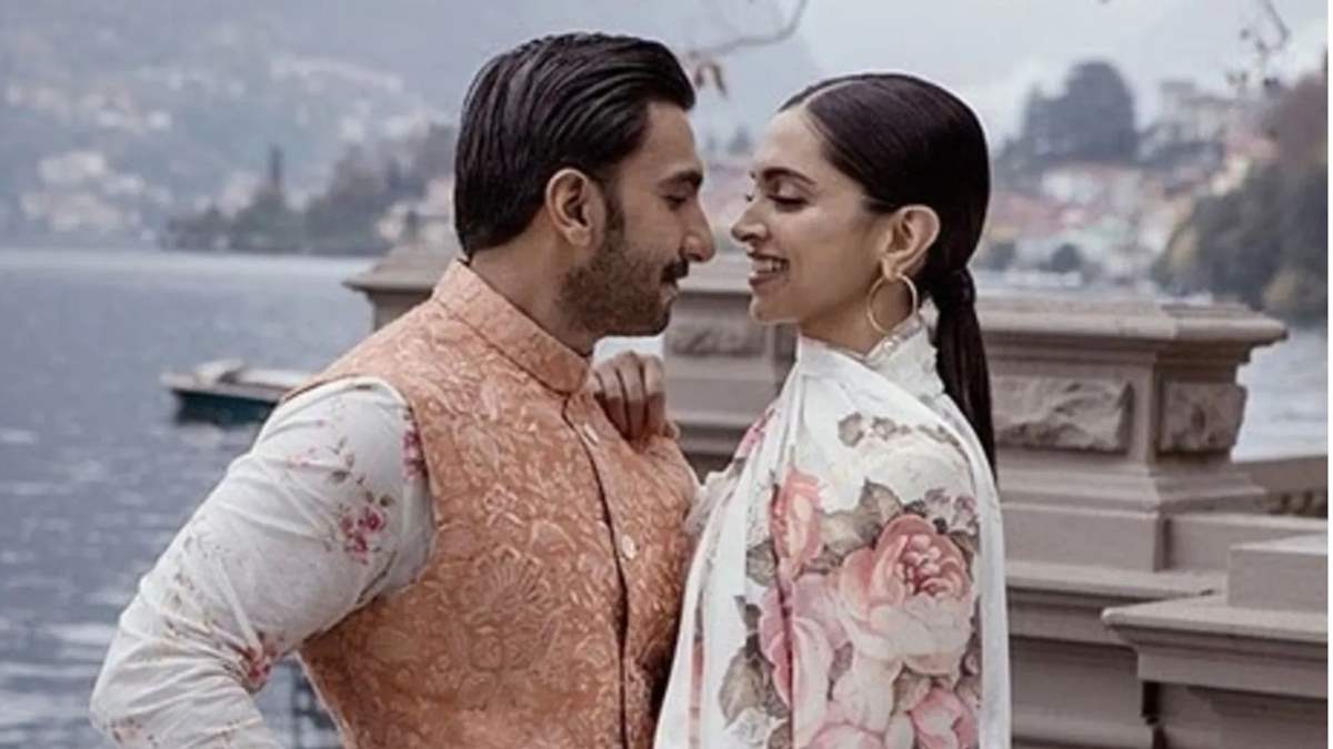 Each time Ranveer Singh-Deepika Padukone screamed couple goals