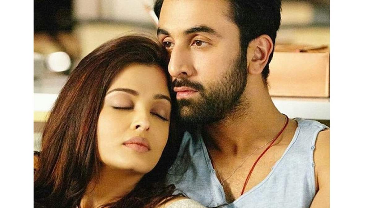 QuickE: Ranbir and Aishwarya Sizzle In A New Photoshoot & More