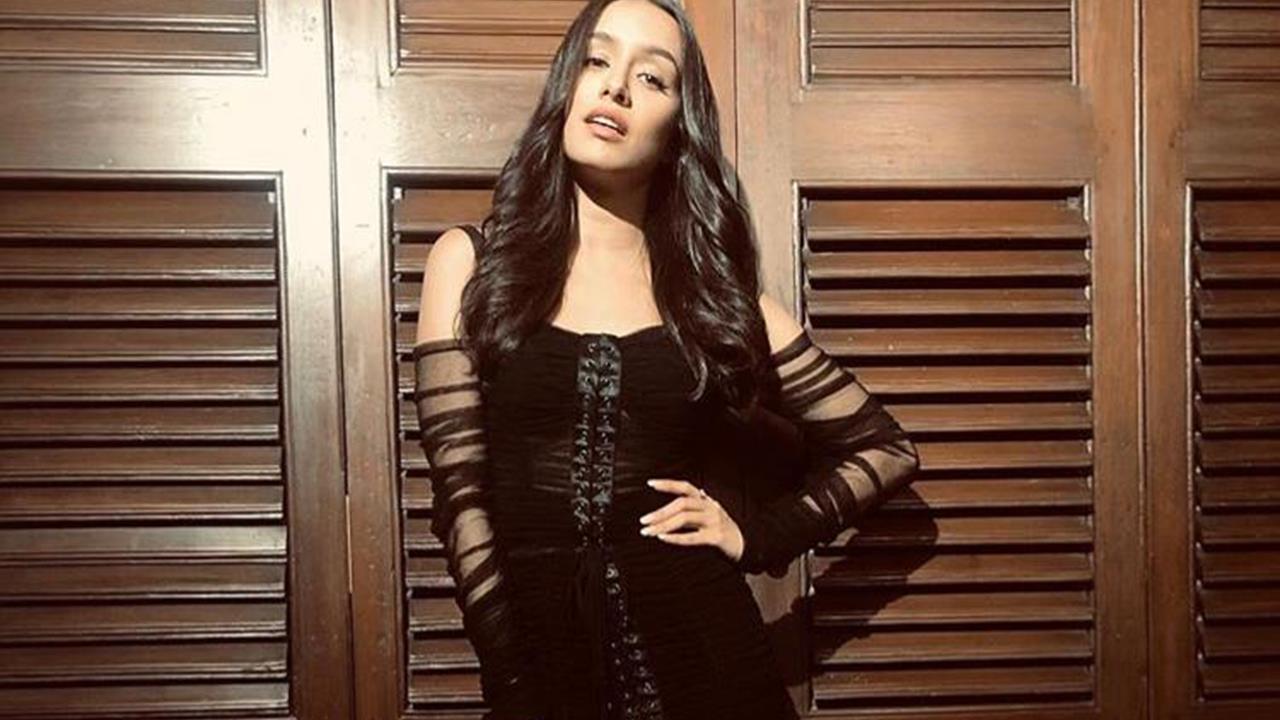 Shraddha Kapoor steals the spotlight at the Mama Earth's event, stunning in  her elegant black dress #shraddhakapoor #mamaearthevent #bol... | Instagram