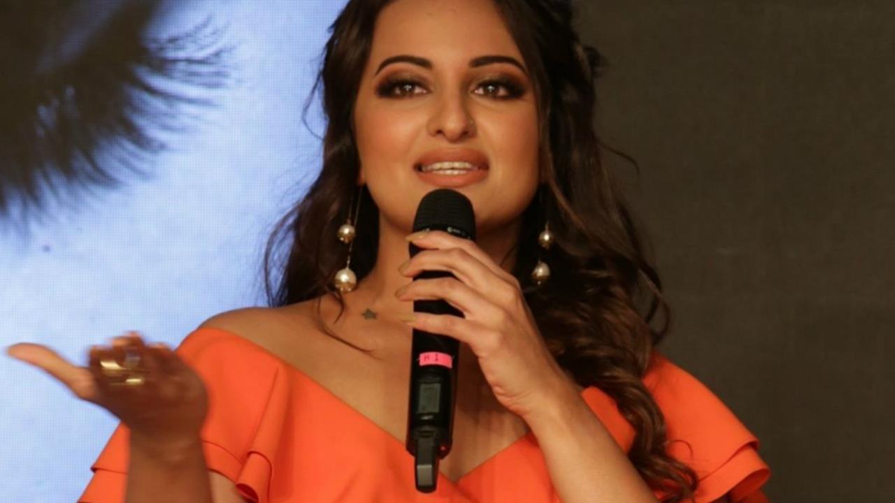 Sonakshi Sinhas Savage Reply On Marrying A Full Husband Will Leave You In Splits