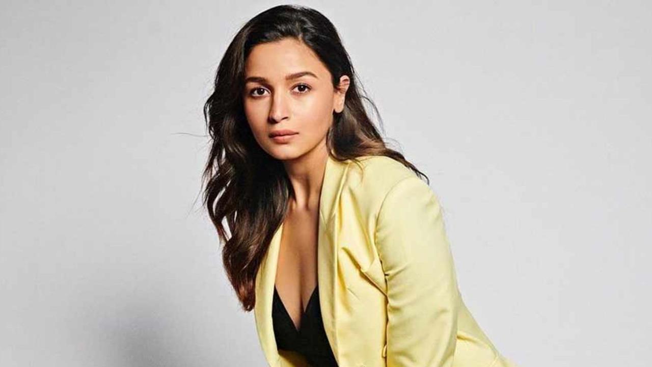 Mumbai Police asks Alia Bhatt to file a complaint after the privacy ...