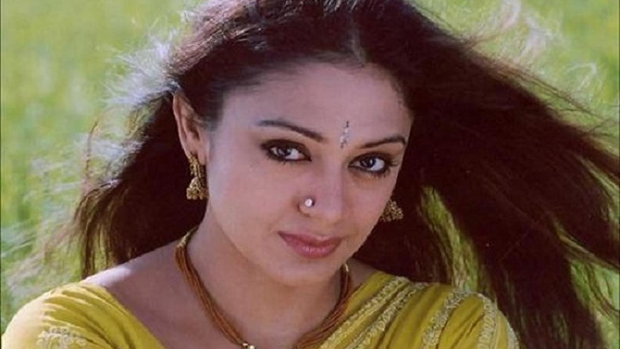 Lack of exciting roles keeping Shobana away from films