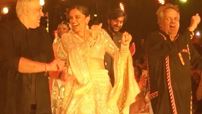 Deepika Breaks into an Impromptu Dance on the Ramp; Winning Hearts with her Stunning appearance