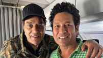 Dharmendra meets Sachin Tendulkar on a flight shares picture
