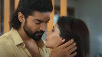 Gurmeet Choudhary & Karishma Sharma get romantic to Jubin's voice in 'Pehli Baarish Mein'