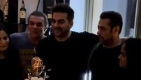 Salman, Sohail, Alvira, and Arpita come together to make Arbaaz Khan's birthday memorable