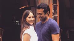 Kim Sharma makes relationship official with Leander Paes