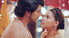 Pandya Store: Shiva and Raavi share a romantic moment, Gautam to go missing ahead of Ramleela