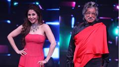 Like a true fan, Shakti Kapoor gave a standing ovation to Urmila Matondkar while watching her movie