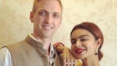 Aashka Goradia and Brent announce pregnancy