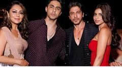 AskSRK session: Shah Rukh Khan reveals 'family' as his weak point Thumbnail