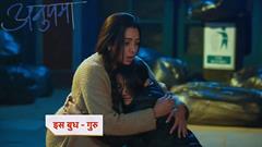 Anupamaa: Anupama rescues Aadhya from danger, prompting Aadhya to hug her