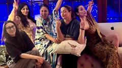 Kareena Kapoor chills with her 'OG Crew' ft. Karisma, Malaika & Amrita in their pajamas - PICS