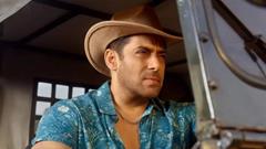 Throwback of Salman Khan saving a fan from embarrassment is pure gold [Watch]  Thumbnail