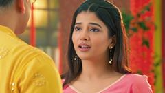 Yeh Rishta Kya Kehlata Hai: Abhira gets Ruhi's haldi on her hand even before Ruhi does Thumbnail