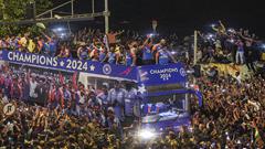 From clearing path for Ambulance to chanting 'Vande Mataram': 5 touching moments from the Champions welcome Thumbnail