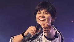 Falguni Pathak on recreating and remixing of old songs: 