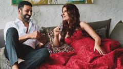 Akshay Kumar reveals how his phone is off limits for Twinkle Khanna in funny manner  Thumbnail