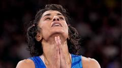 Vinesh Phogat’s Appeal Dismissed: Fans React to ‘Dark Day for Indian Sports’ Thumbnail