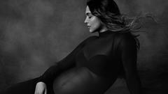 Deepika Padukone's VIRAL pictures with her baby daughter from the hospital make waves; AI take fans aback Thumbnail