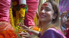 Ankita Lokhande seeks blessings from Lalbaugcha Raja with her mother; WATCH Thumbnail