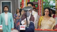 Anupamaa: Shah family forced to evacuate the house, Toshu's pride shatter as they move to Asha Bhavan Thumbnail