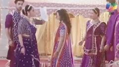 Yeh Rishta Kya Kehlata Hai: Vidya Stuns Abhira By Showing Her Report Infront Of Family Thumbnail